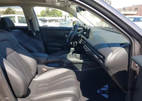 2024 Honda Hr-V 2Wd Ex-L/2Wd Ex-L W/O Bsi from USA, damaged, VIN 3CZRZ1H78RM718453